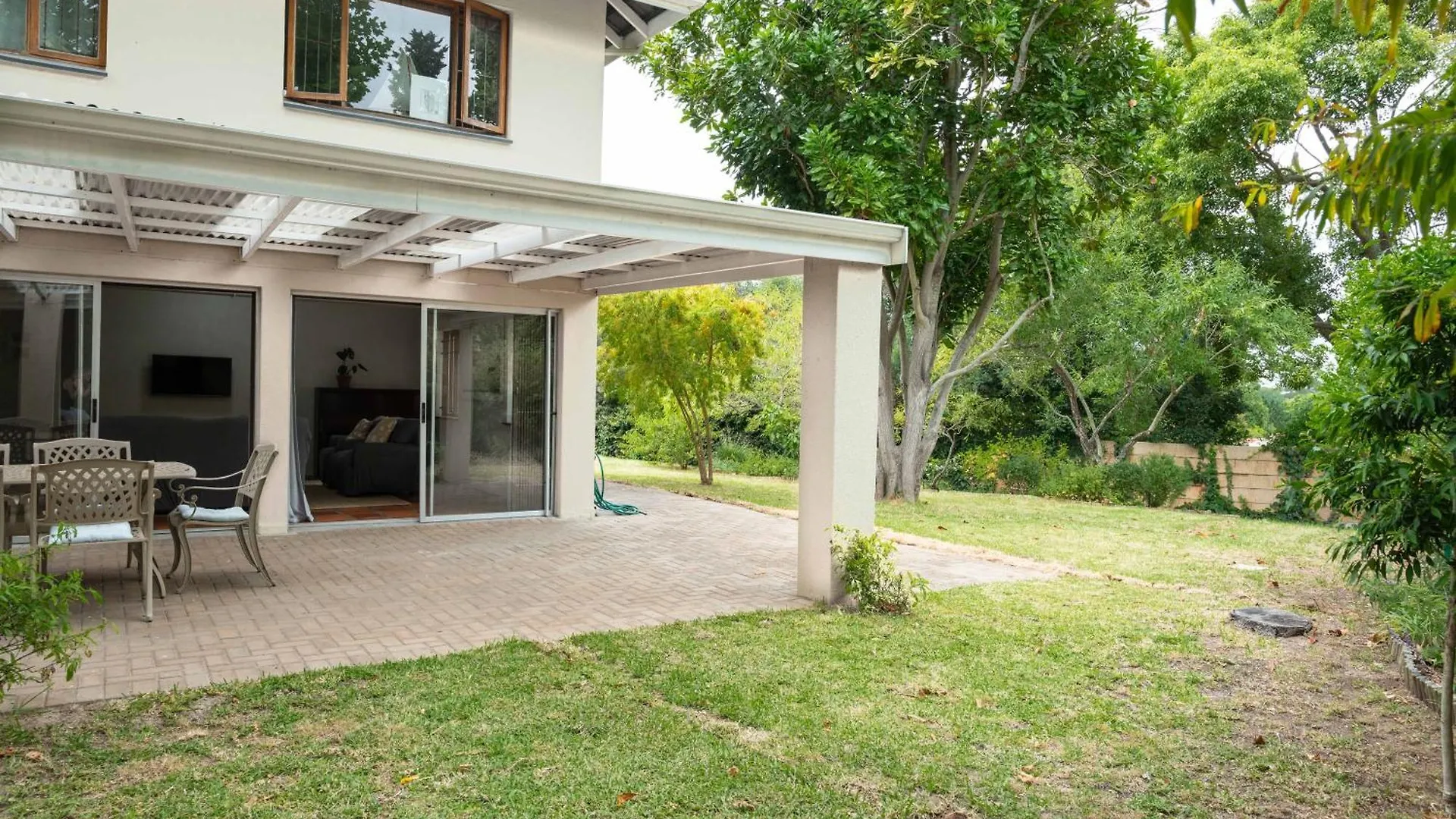 アパート ケープタウンCharming Flatlet In Constantiaアパートメント 南アフリカ