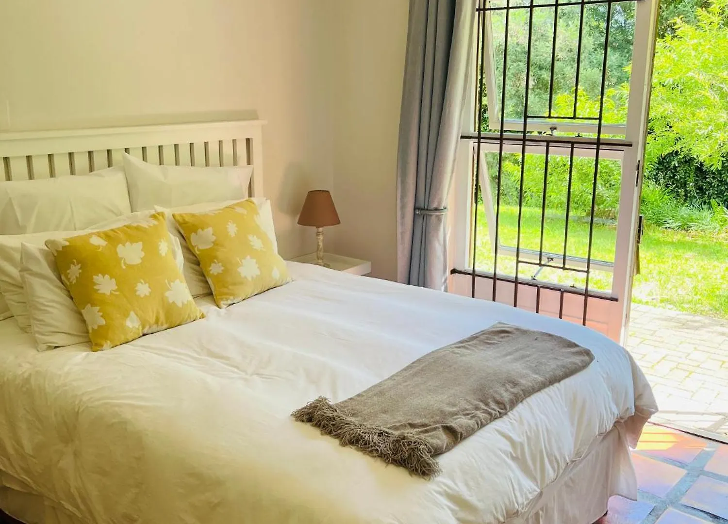 ケープタウンCharming Flatlet In Constantiaアパートメント